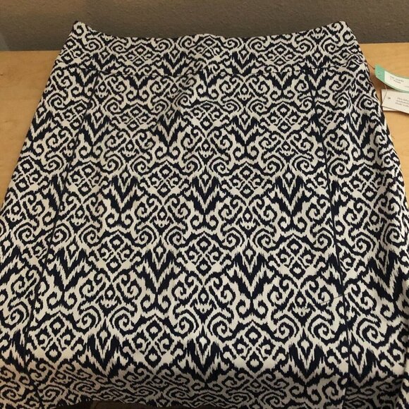 Margaret M Selma Piping Pencil Skirt size L - Black Stretchy Stitch Fix NWT's - Picture 2 of 8